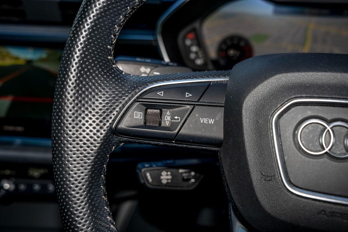 2020 Audi Q3 40 TFSI S Line F3