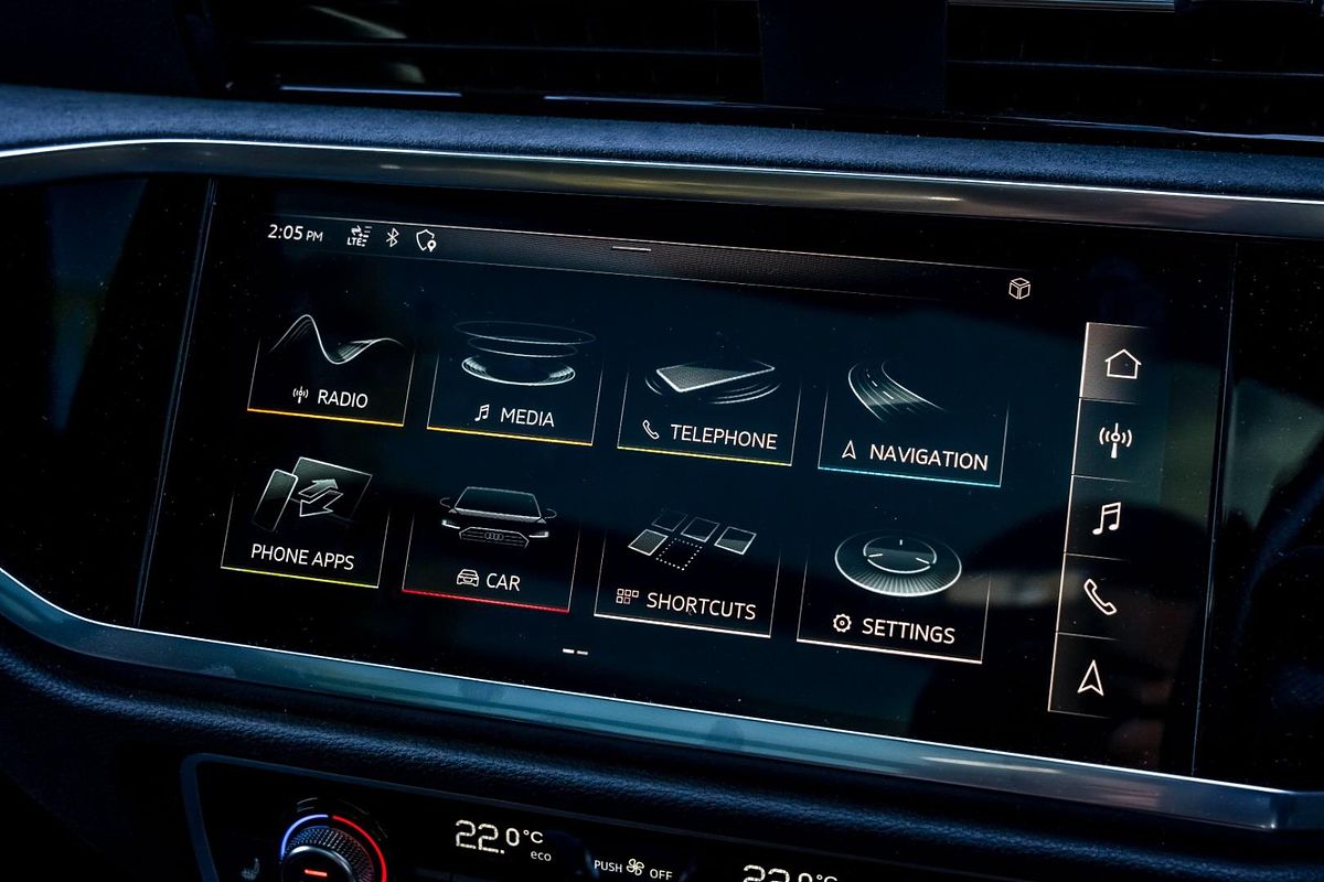 2020 Audi Q3 40 TFSI S Line F3