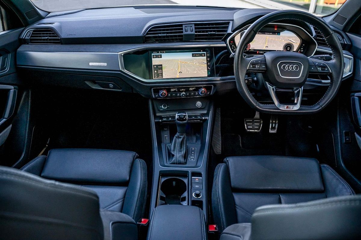 2020 Audi Q3 40 TFSI S Line F3