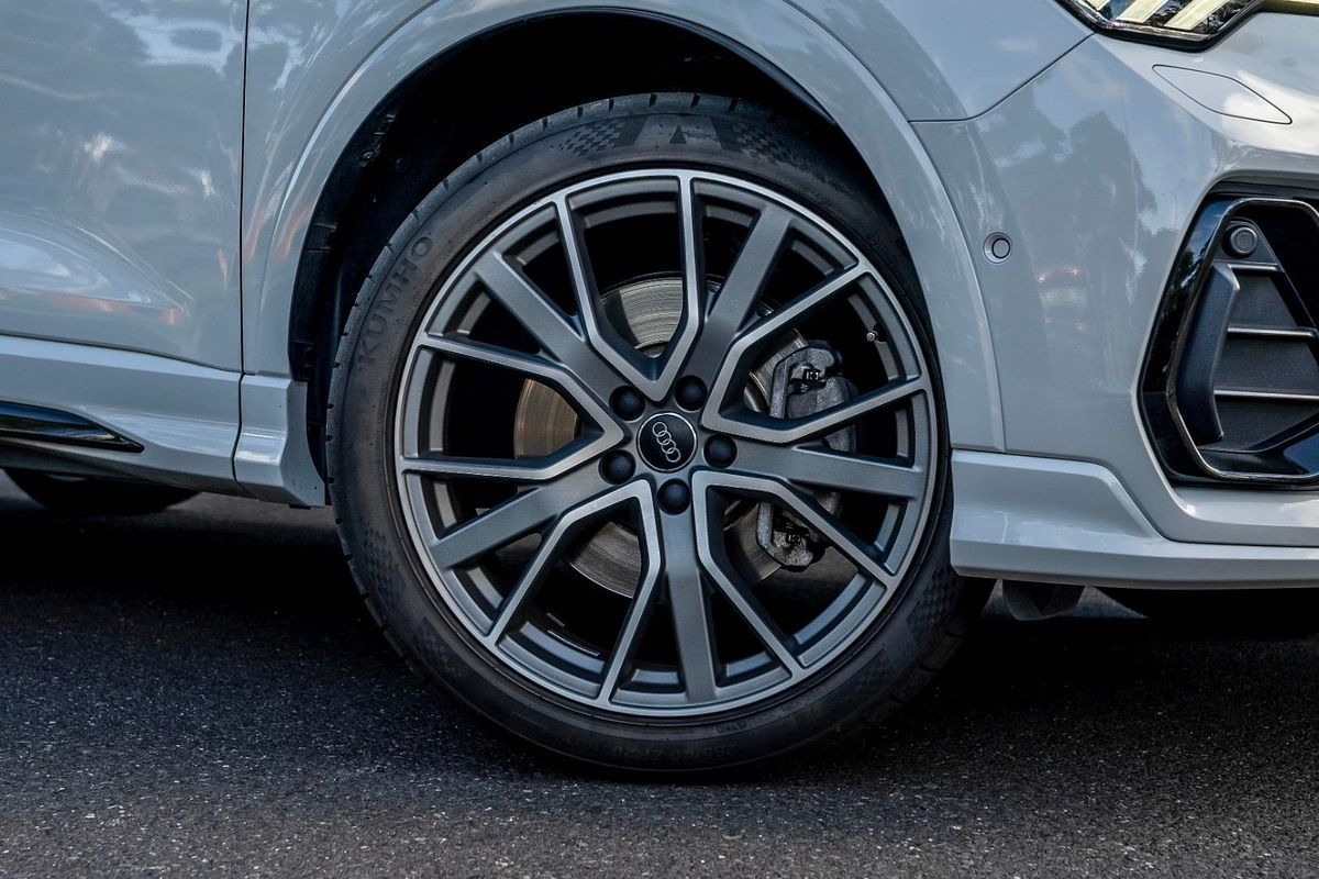 2020 Audi Q3 40 TFSI S Line F3