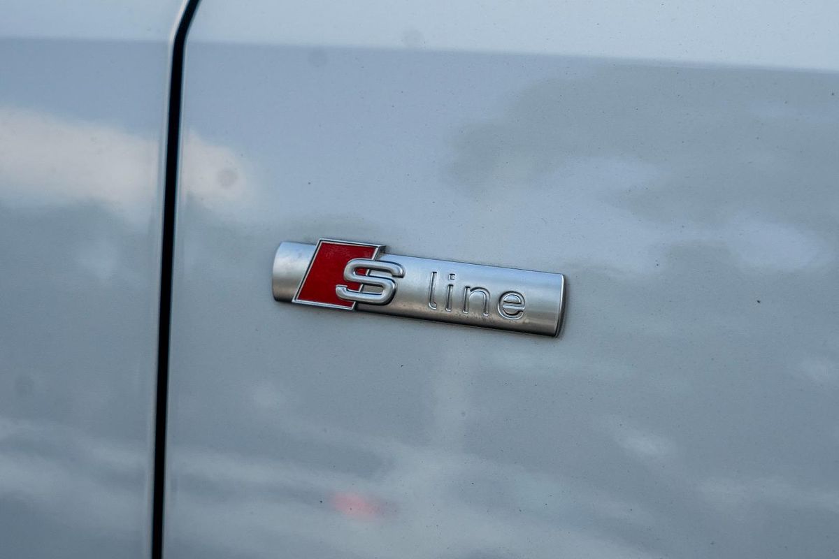 2020 Audi Q3 40 TFSI S Line F3