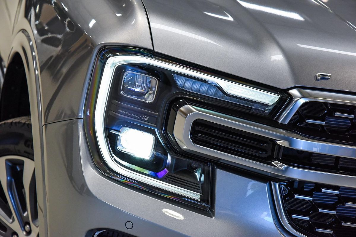 2025 Ford Everest Platinum