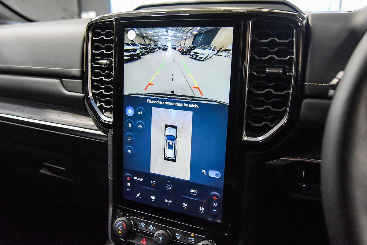 2025 Ford Everest Platinum