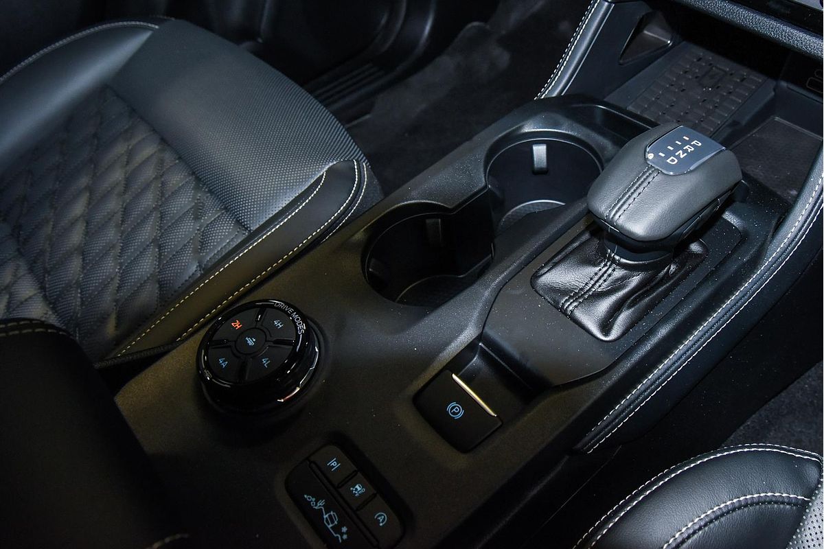 2025 Ford Everest Platinum