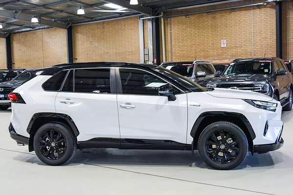 2024 Toyota RAV4 XSE AXAH52R