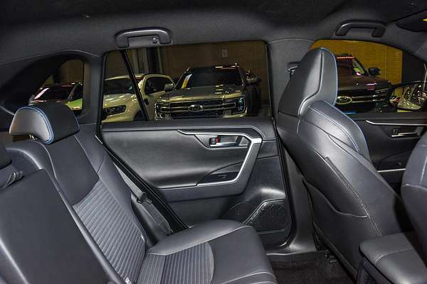 2024 Toyota RAV4 XSE AXAH52R