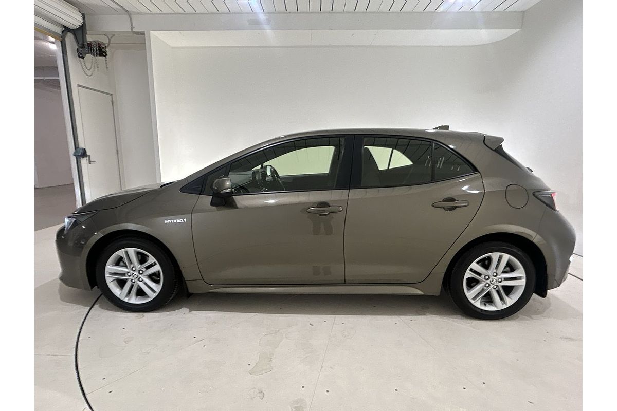 2018 Toyota Corolla Ascent Sport Hybrid ZWE211R