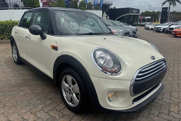 2015 MINI Hatch Cooper F55