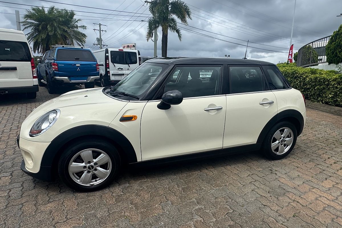 2015 MINI Hatch Cooper F55