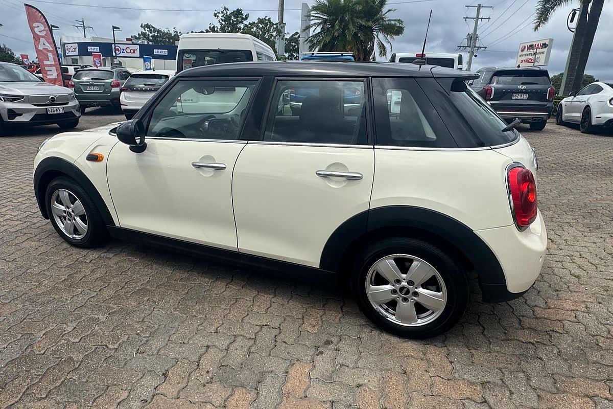 2015 MINI Hatch Cooper F55