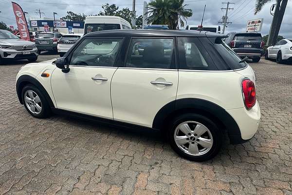 2015 MINI Hatch Cooper F55