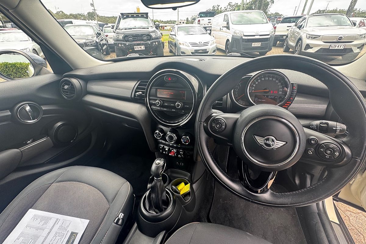 2015 MINI Hatch Cooper F55