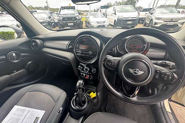 2015 MINI Hatch Cooper F55