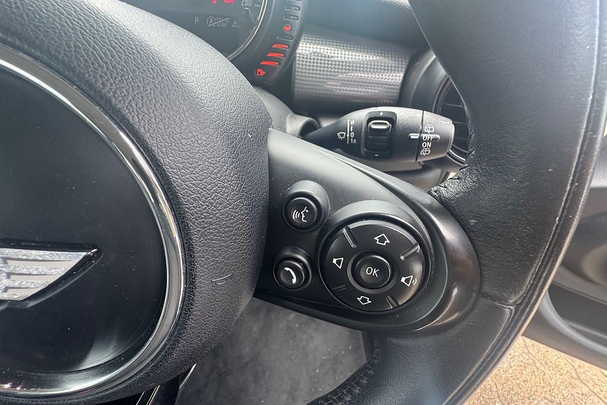 2015 MINI Hatch Cooper F55