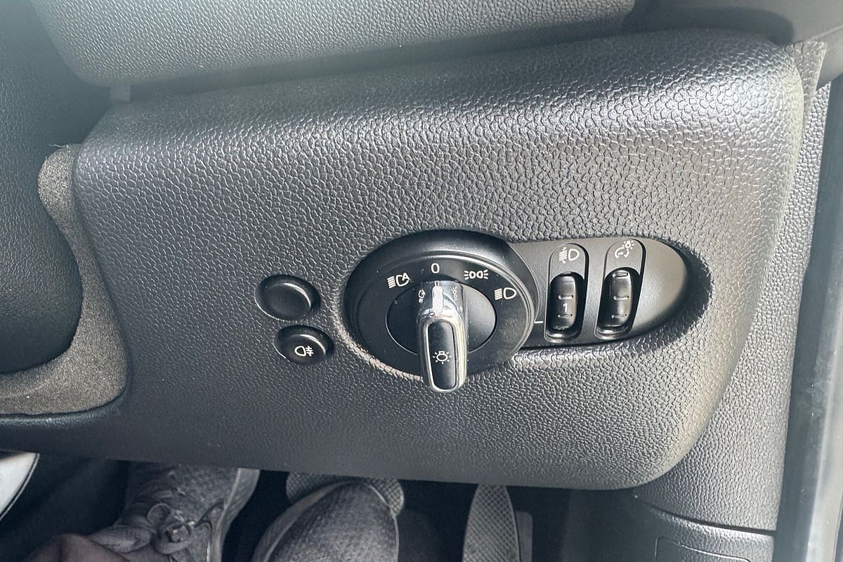 2015 MINI Hatch Cooper F55