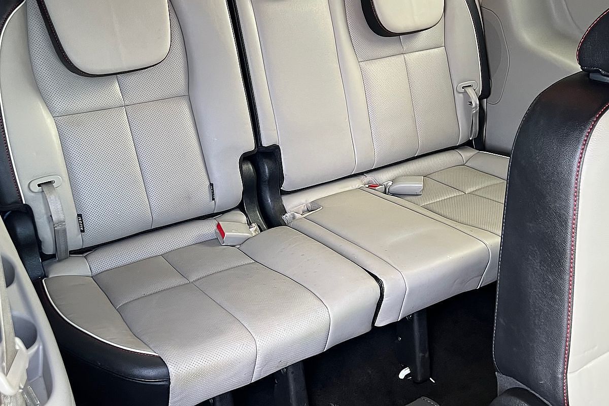 2019 Kia Carnival SLi YP