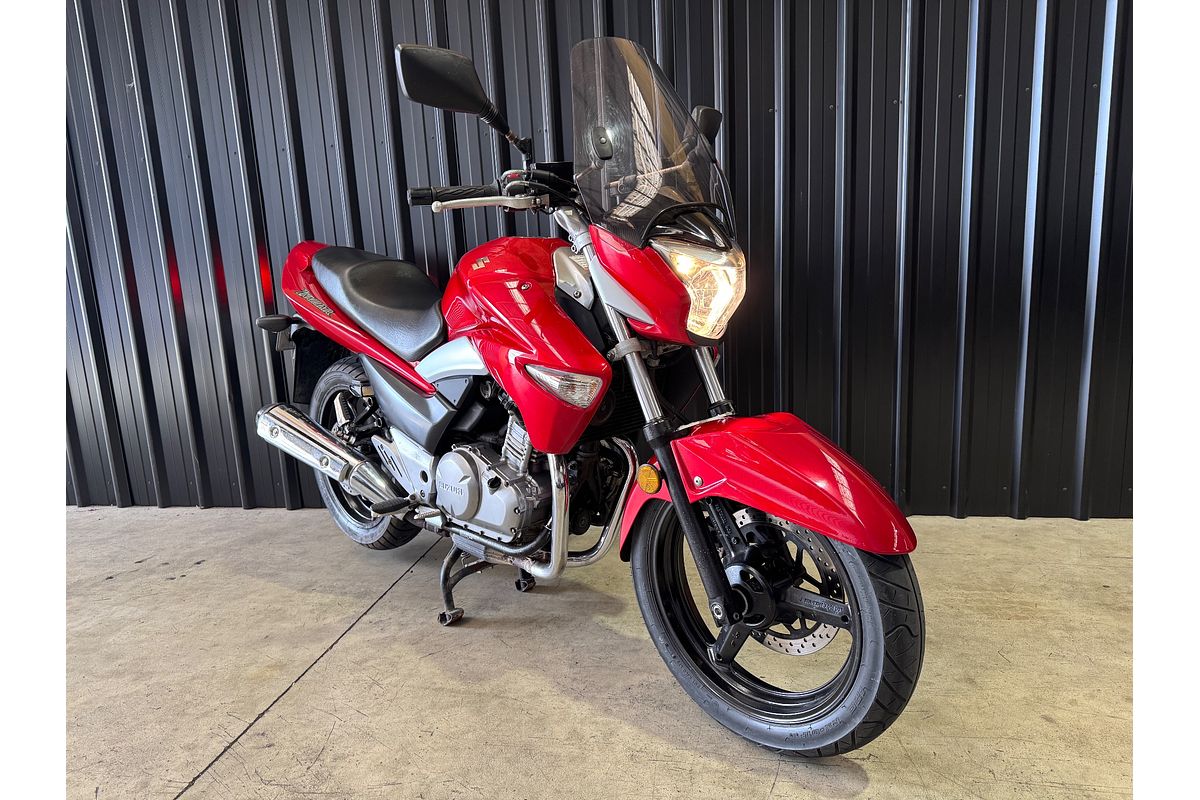2013 Suzuki GW250 INAZUMA LAM