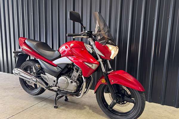 2013 Suzuki GW250 INAZUMA LAM