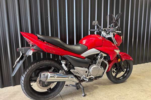 2013 Suzuki GW250 INAZUMA LAM