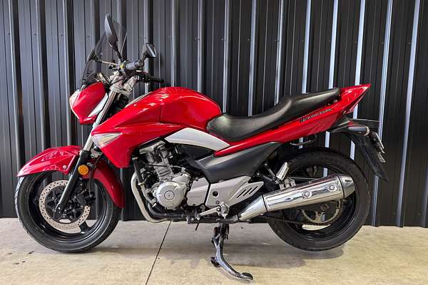 2013 Suzuki GW250 INAZUMA LAM