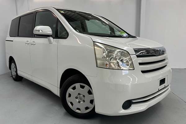 2007 Toyota Noah X L Selection Slope