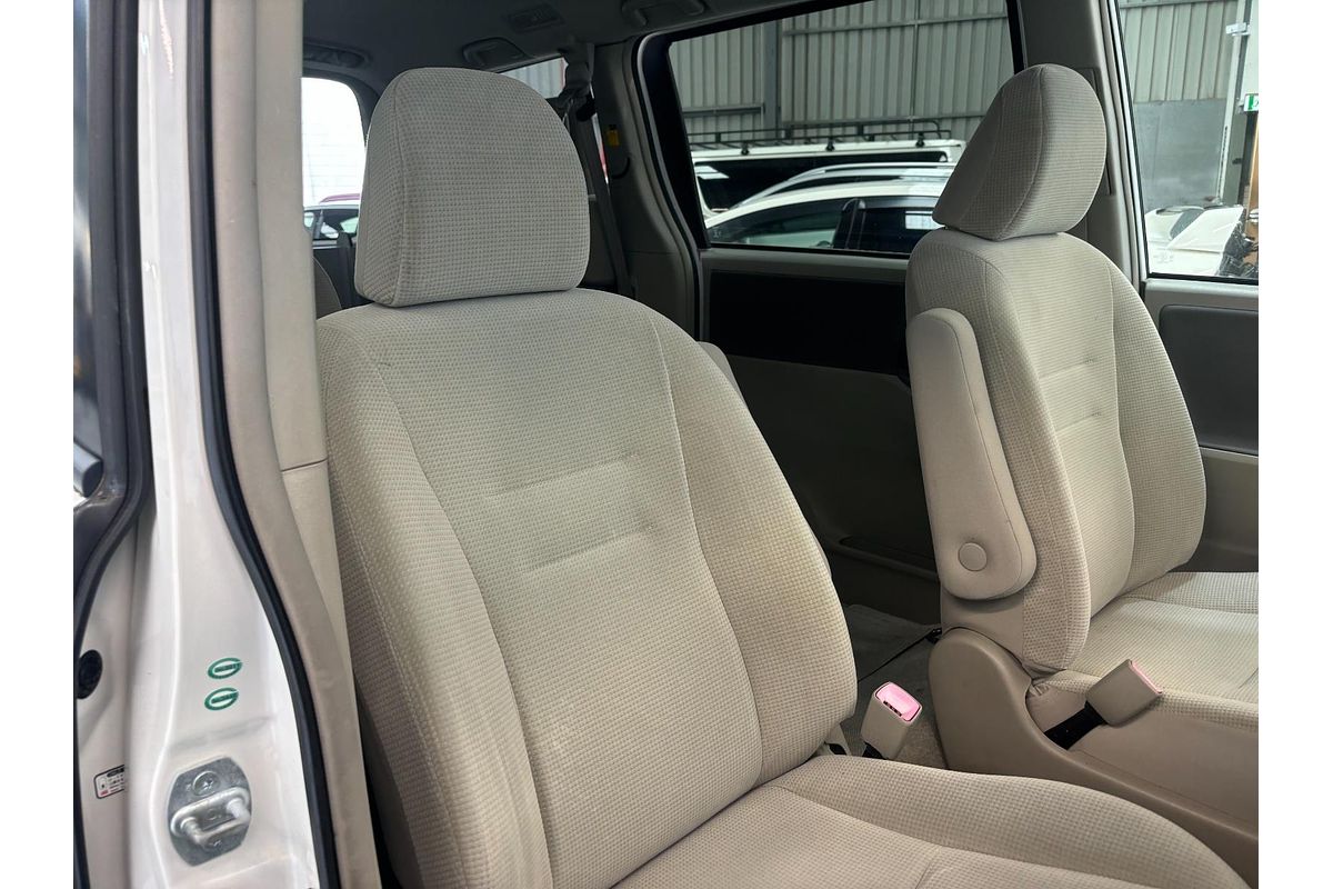 2007 Toyota Noah X L Selection Slope