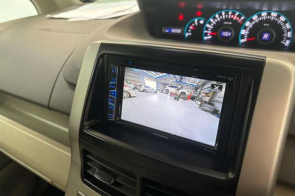 2007 Toyota Noah X L Selection Slope