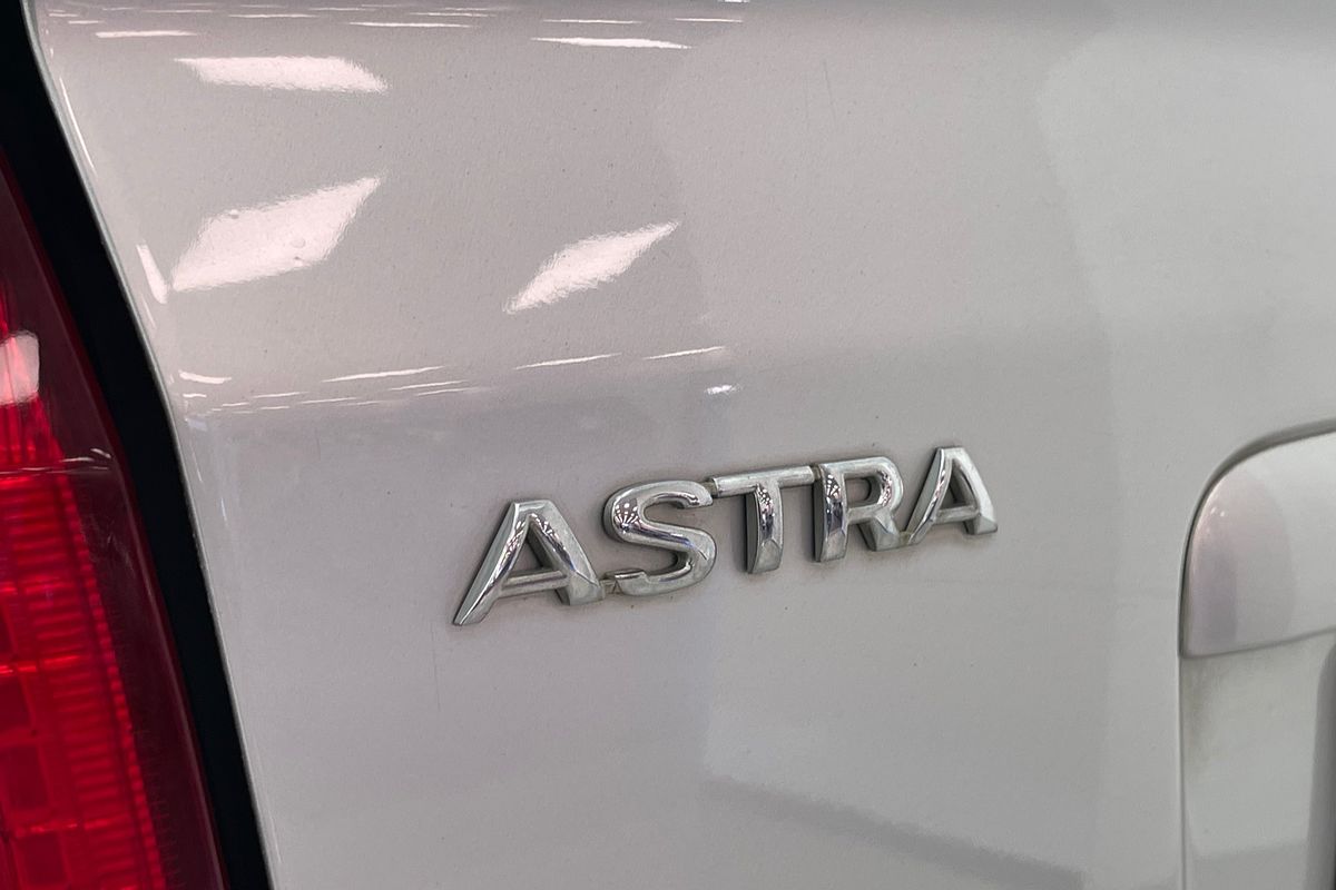 2004 Holden Astra CDX TS