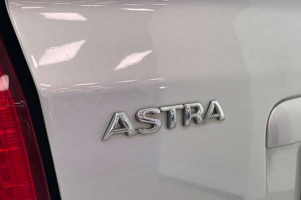 2004 Holden Astra CDX TS