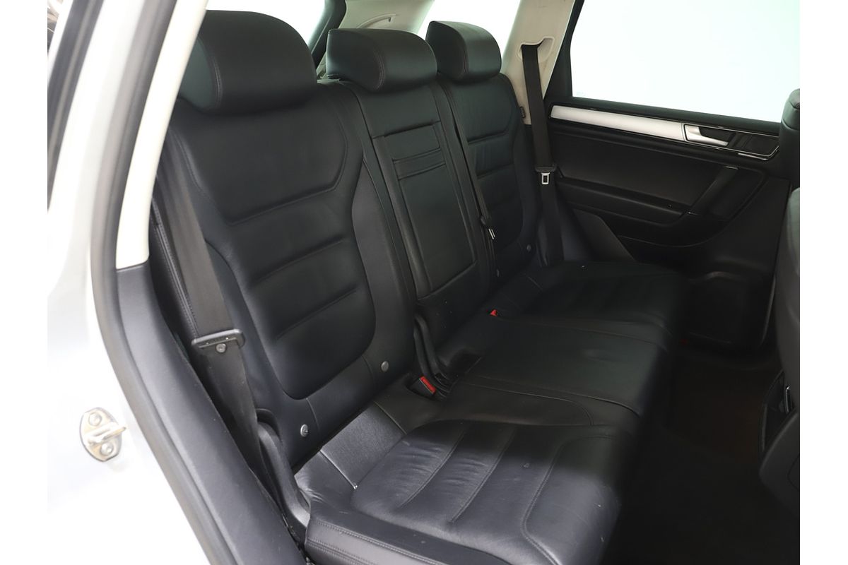 2017 Volkswagen TOUAREG 150 TDI ELEMENT 8 SP AUTOMATIC 4D WAGON DTV6 DIESEL