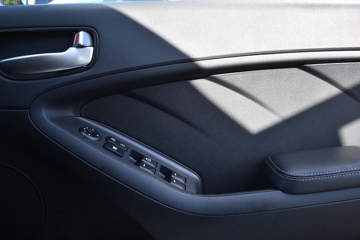 2017 Kia Cerato S YD