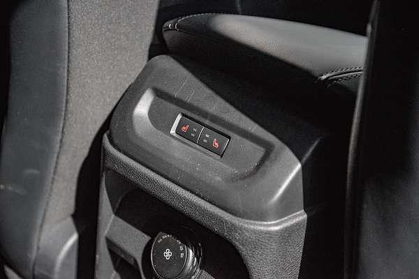 2023 Ford Everest Platinum