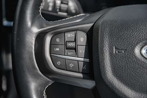 2023 Ford Everest Platinum