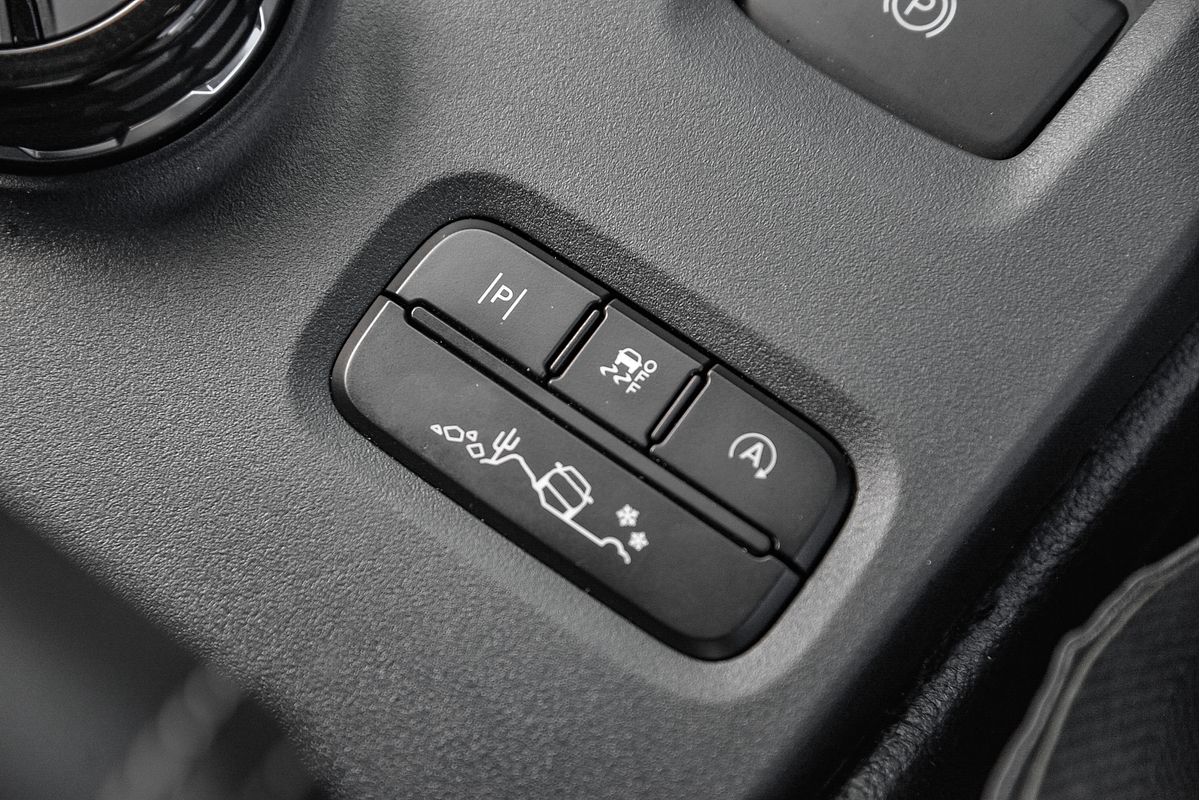 2023 Ford Everest Platinum