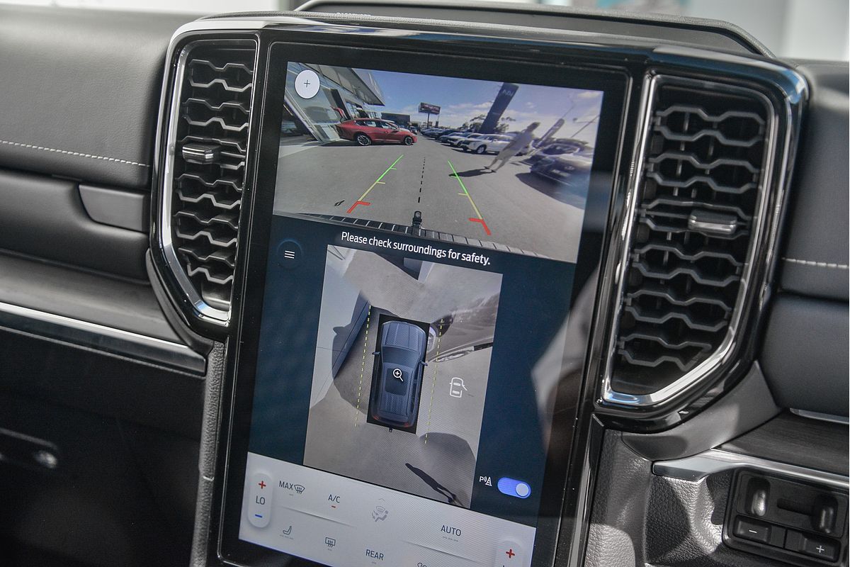 2023 Ford Everest Platinum