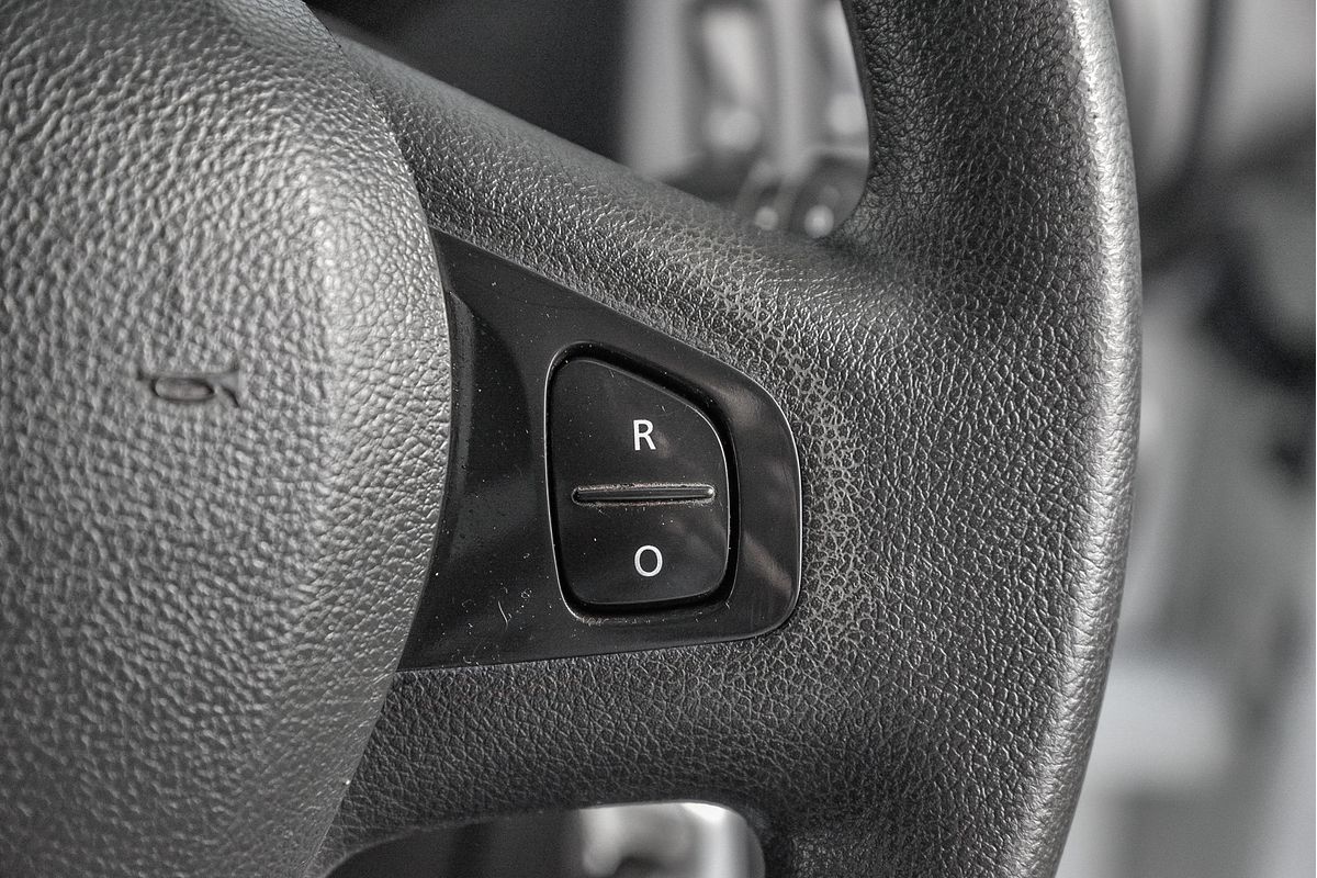 2020 Mitsubishi Express GLX SN LWB