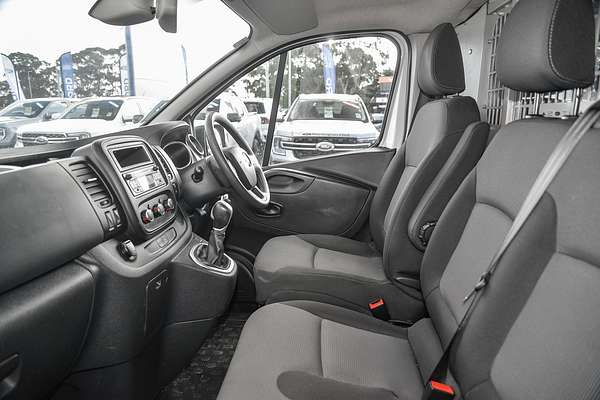 2020 Mitsubishi Express GLX SN LWB