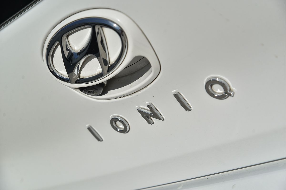 2021 Hyundai IONIQ Electric Premium AE.V4