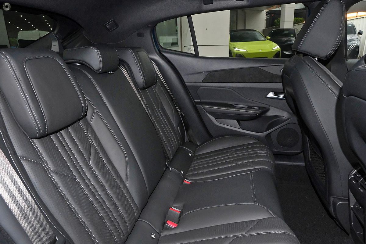 2025 Peugeot 408 GT Premium Hybrid P54
