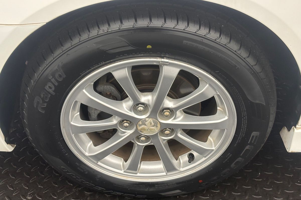 2013 Mitsubishi Lancer LX CJ