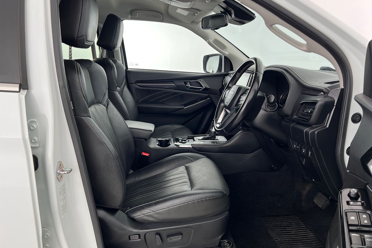 2023 Isuzu MU-X LS-T