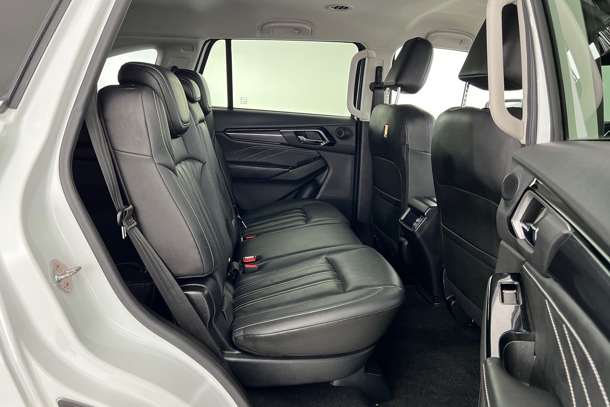 2023 Isuzu MU-X LS-T