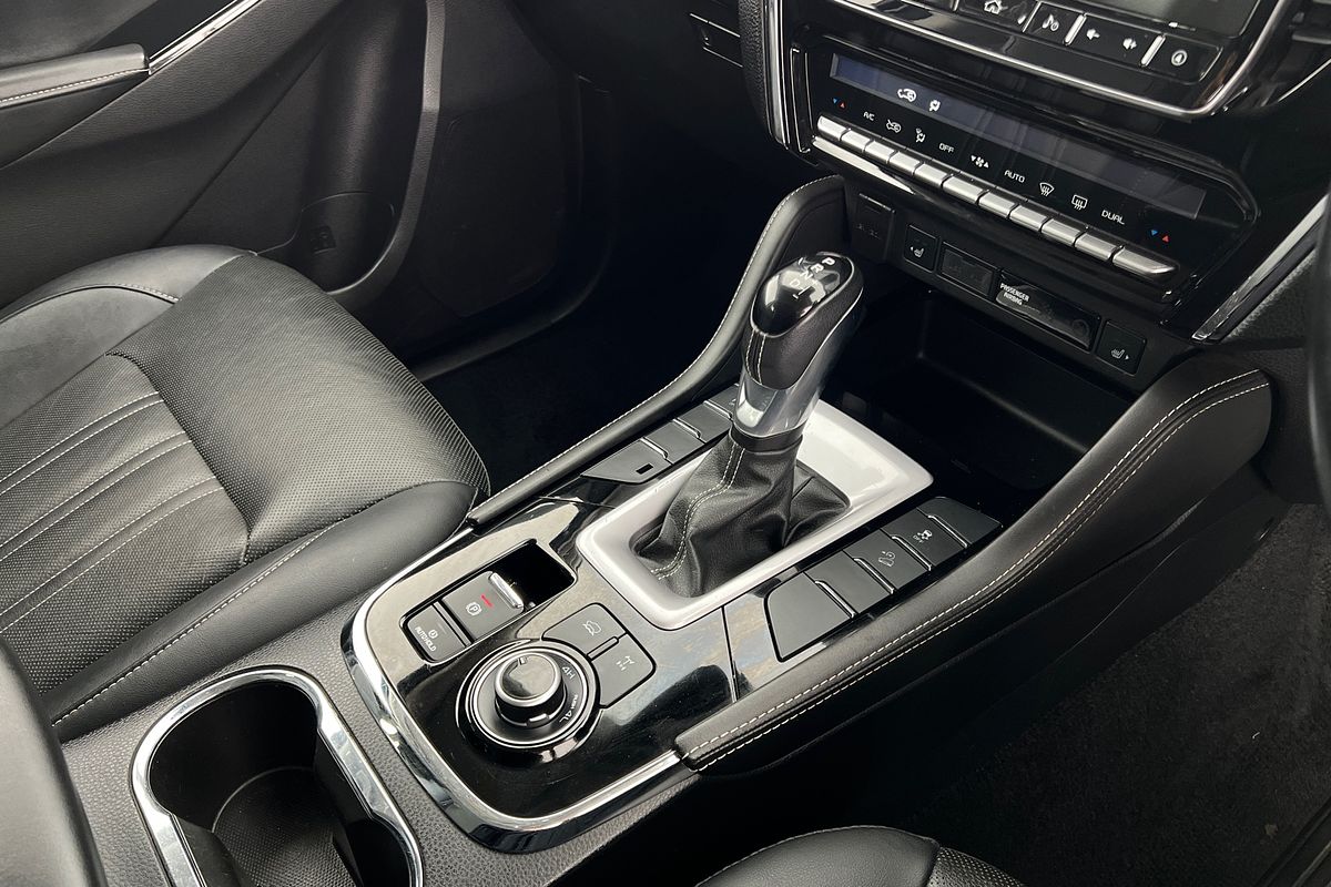 2023 Isuzu MU-X LS-T