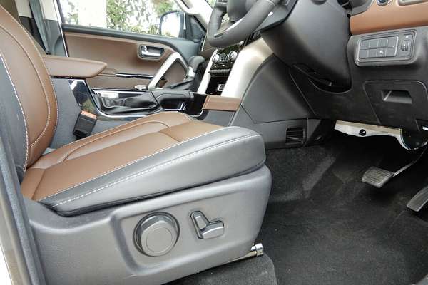 2024 Mahindra Scorpio-N Z8L MY25