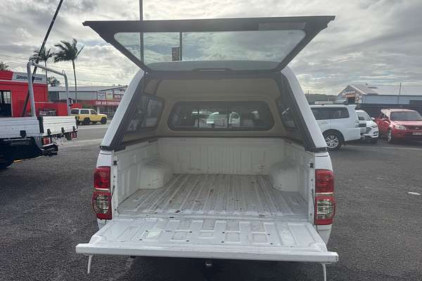 2013 Toyota Hilux Workmate TGN16R Rear Wheel Drive