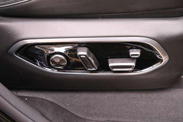 2023 Jeep Grand Cherokee Overland WL