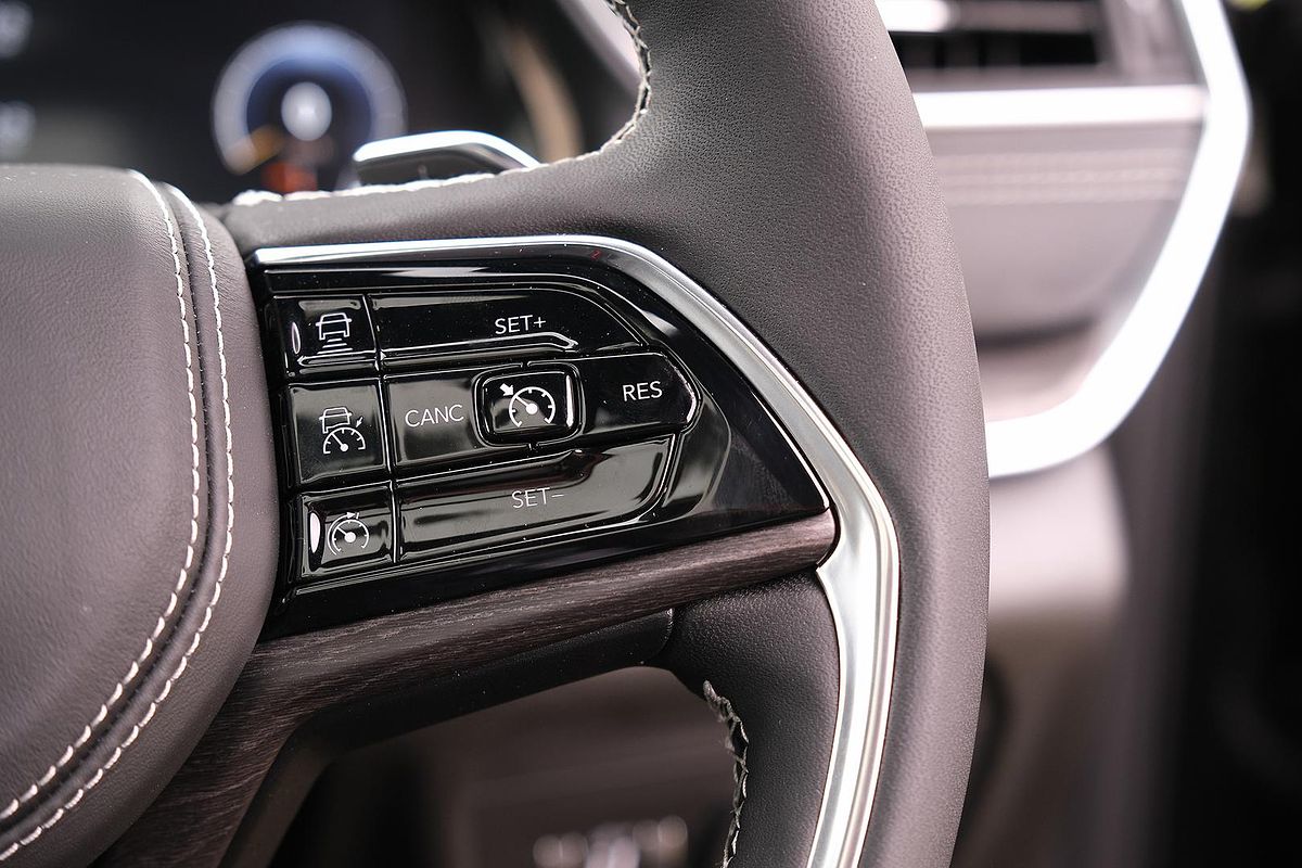 2023 Jeep Grand Cherokee Overland WL