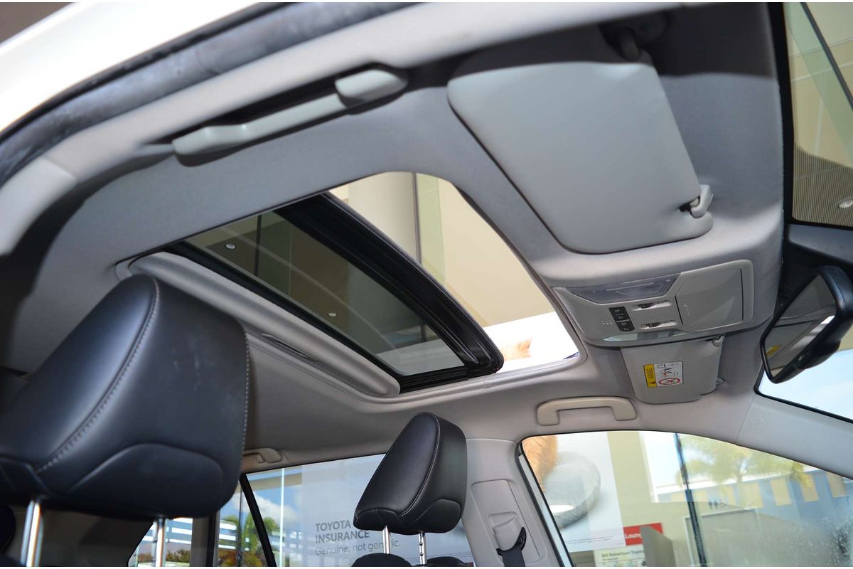 2019 Toyota RAV4 Cruiser AXAH54R