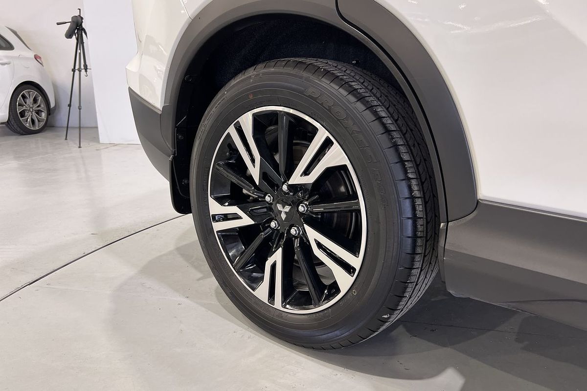 2023 Mitsubishi Eclipse Cross LS YB
