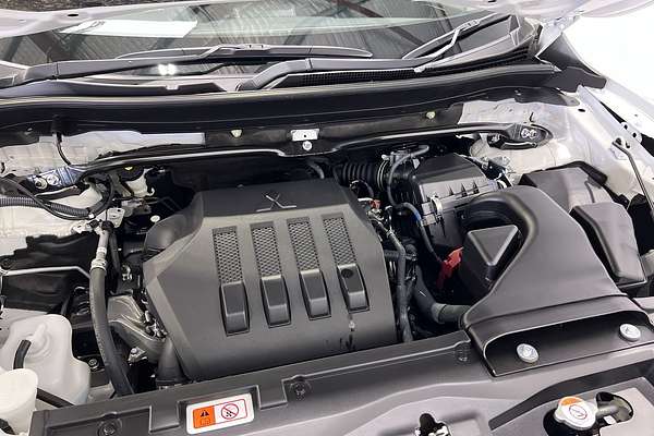 2023 Mitsubishi Eclipse Cross LS YB